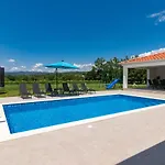 Mario With Private Heated Saltwater Pool *