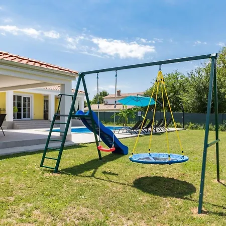 Mario With Private Heated Saltwater Pool Villa Krsan