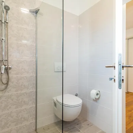 Vila Mario With Private Heated Saltwater Pool