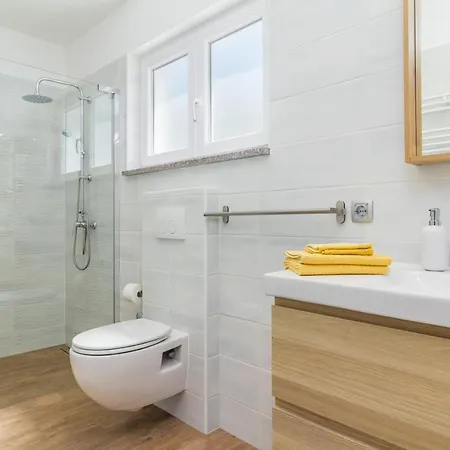 Вилла Mario With Private Heated Saltwater Pool