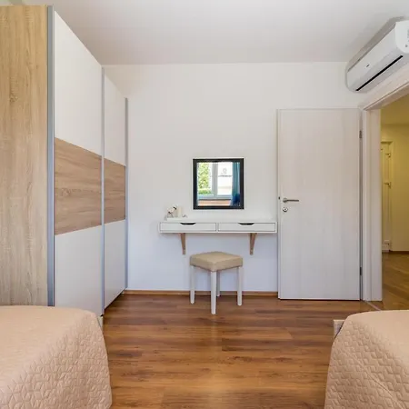 Вилла Mario With Private Heated Saltwater Pool