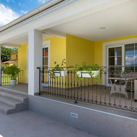 Вилла Mario With Private Heated Saltwater Pool *