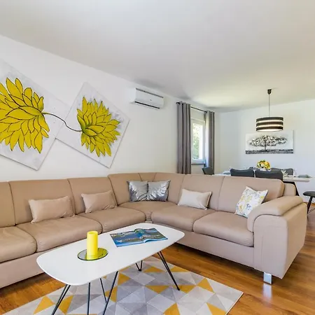 Вилла Mario With Private Heated Saltwater Pool Krsan