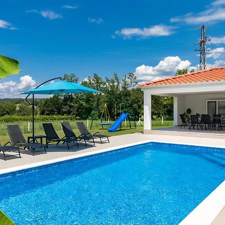 Mario With Private Heated Saltwater Pool * Kršan